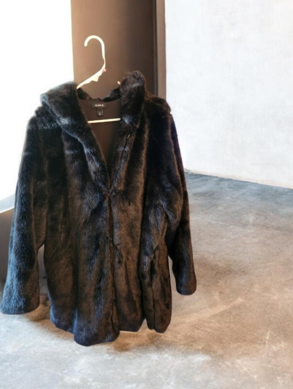 torrid Black Faux Fur Hooded Teddy Jacket🧸NBNT● FIRM● Read Belo